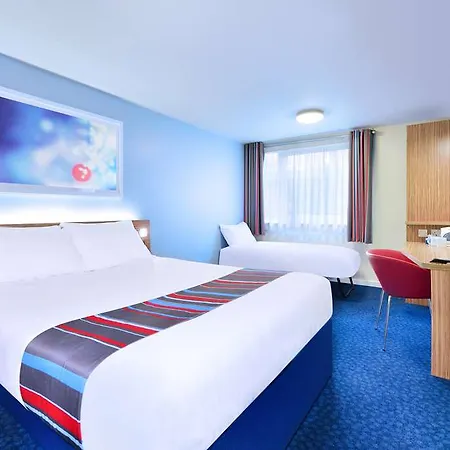 Travelodge Newquay Seafront 3*